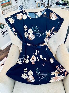 SHEIN Navy Floral Belted Mini Dress